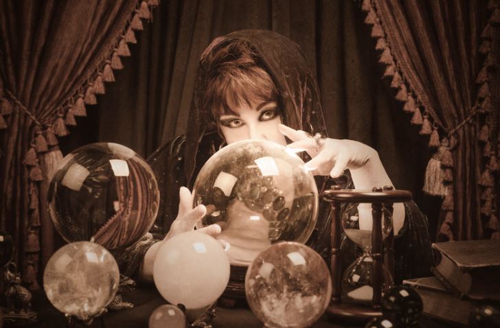 What is a Crystal Ball? How do I use a Crystal Ball? – Clarity of Sight Ltd