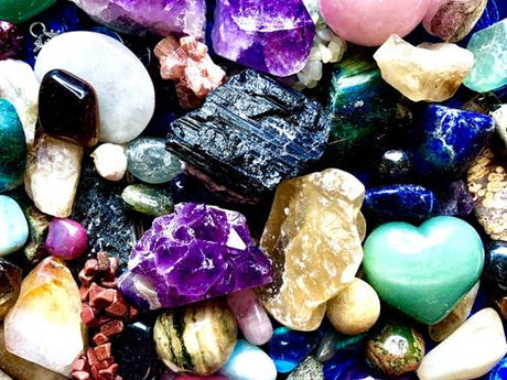 tumbled and rough healing crystals