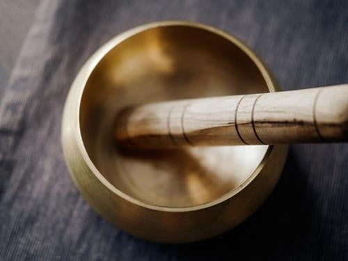 music and singing bowls