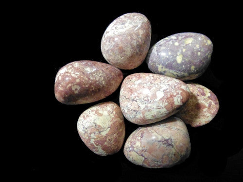 Howlite Red Tumble Stones